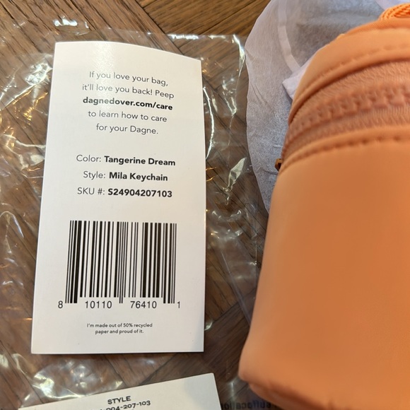 SOLD🧡Dagne Dover Mila keychain in tangerine dream orange - Picture 4 of 7